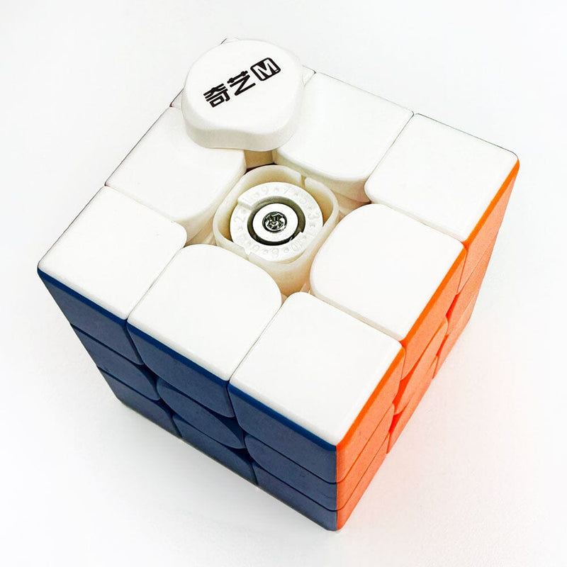 QiYi M Pro Magnetic 3x3 Speedcube | STICKERLESS